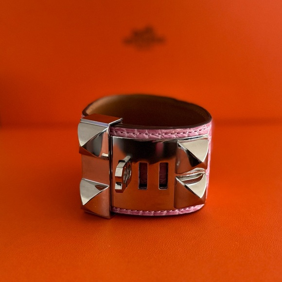 HERMES
Shiny Alligator Collier De Chien CDC Bracelet T2 5P Pink - Picture 8 of 9